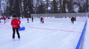 Slavičín otevřel venkovní kluziště