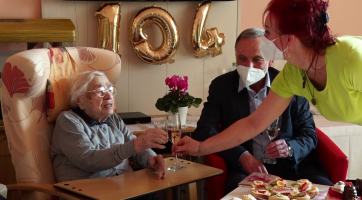 Paní Růžena Blahová oslavila 104. narozeniny