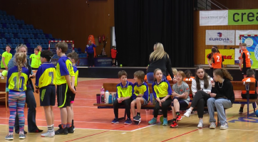 Školní liga v házené rozpohybovala žáky základních škol