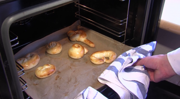 Děti pekly v muzeu velikonoční jidáše 