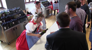 Chasa Slováckého krúžku pořádala v sokolovně tradiční Velikonoční košt vína