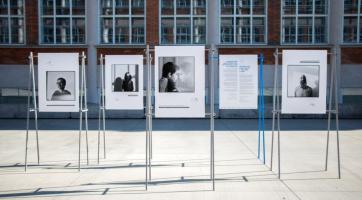 Nová výstava fotografií chce lidem přiblížit problematiku autismu