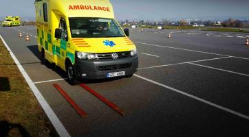 V Otrokovicích o víkendu startuje historicky první Mistrovství ČR řidičů záchranek