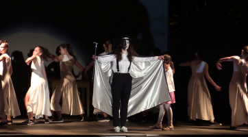 Muzikál Planety zazněl pod hvězdnou oblohou