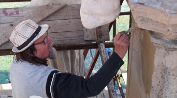 Mariánského sloupu se ujal restaurátor