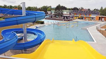 Nový bazén ve Valašském Meziříčí se vodomilům poprvé předvede 11. června. Vstup bude zdarma