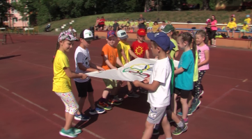 Děti ze školek závodily pod olympijskými kruhy