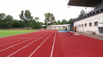 Přesně rok po tornádu startuje v Hodoníně Mistrovství ČR v atletice