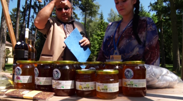 Novoveští včelaři oslavili svůj den