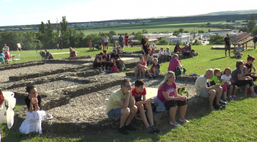 Noc s Metodějem rozzářila Sadskou výšinu