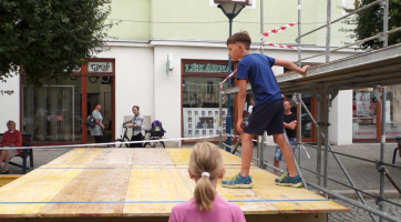 Na náměstí poměřili své dovednosti mladí parkouristé