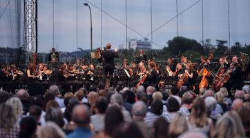 Open air léto s Filharmonií Bohuslava Martinů nabídne tři koncerty pod širým nebem