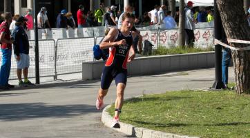 Triatlonista Grebík opět zářil! Na prémiovém Evropském poháru v Maďarsku byl stříbrný