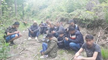 Počet nelegálních uprchlíků enormně stoupá. Jen za dva měsíce jich policie zadržela 448