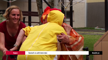 Senioři si užili letní den