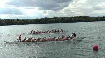 Mistrovství Moravy dračích lodí se zúčastnily amatérské i profesionální posádky