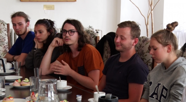 Studenti z Púchova a Kyjova zjišťovali názory na mládež