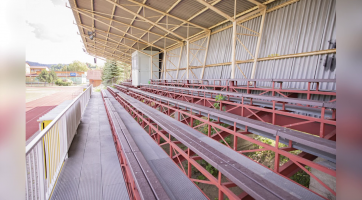 Kraj přispívá na nákup mobiliáře z recyklovaných plastů