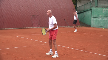 Tenisový turnaj veteránů Bimbledon 2022 ovládli přespolní