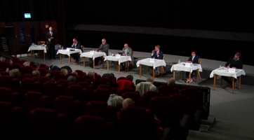 V Kině Panorama se sešli lídři stran na předvolební debatě
