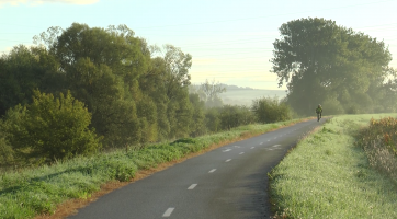 Cyklisty v Otrokovicích potěšila snídaně zdarma
