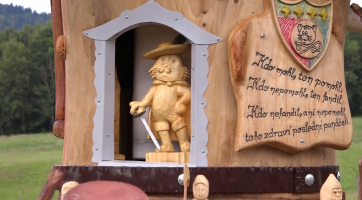 V Zašové postavili orloj, autor Miroslav Španer mu věnoval 1 600 hodin práce