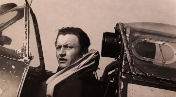 Ve Vsetíně odhalili památník pilota RAF Františka Vavřínka