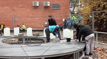 Vedle rektorátu UTB vzniklo Memento Covid-19