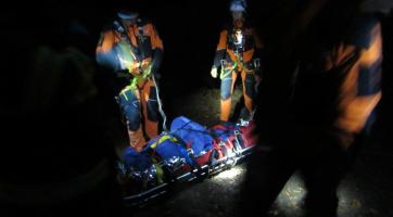 Pro zraněného dělníka musel letět vrtulník