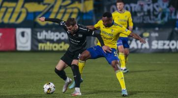 Trenér Vrba začal angažmá ve Zlíně remízou, bod s Baníkem trefil Kozák