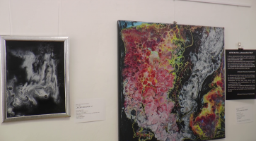 Díla Sylvie Martiny Malíkové zdobí galerii hulínského infocentra