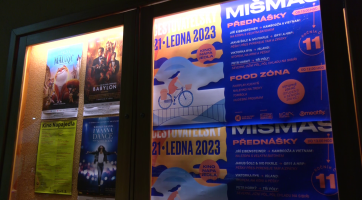 Cestovatelský mišmas zavedl návštěvníky na mrazivé póly i do Kambodže