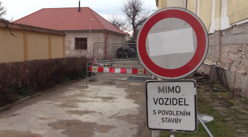 Revitalizace komplikuje vjezd do Bratrské ulice