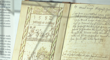 Expozice mapuje dějiny královského města od trhové osady po sametovou revoluci 