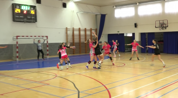 Regionální derby ovládly házenkářky Kunovic