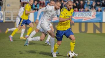 Vládcem kraje je Slovácko. Derby ovlivnilo brzké vyloučení Filla 