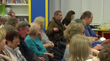 Hovory s vedením Hodonína si nenechaly ujít desítky lidí