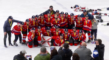 Vítězná jízda hokejových žáků Uherského Hradiště