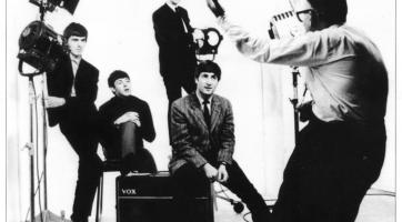 Umělecký šéf zlínského divadla Patrik Lančarič sklízí ceny za dokument o fotografovi Beatles