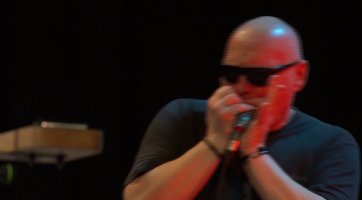 Bluesmani zaplnili čtyři scény