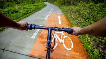 Cyklostezka BEVLAVA zahajuje sezónu. Po kterých úsecích se už dá jezdit?