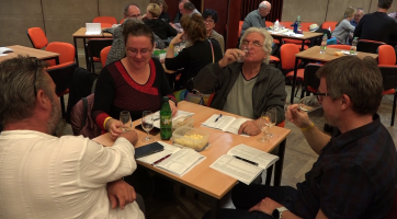 Láska k vínu přilákala do Klubu kultury velké množství návštěvníků