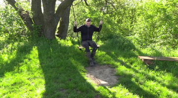 Lidé mohou v okolí Kyjova adoptovat houpačku