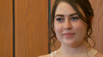 Hejtman Zlínského kraje ocenil Terezu Kyněrovou za canisterapii