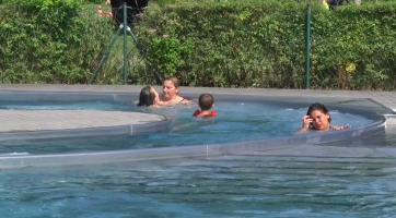 Sezona na letním koupališti se v Hodoníně kvůli počasí rozjíždí pozvolna