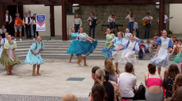 V Muzeu J. A. Komenského vystoupily zahraniční folklorní soubory 