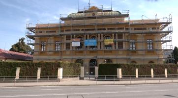 Ve většině škol je i o prázdninách rušno