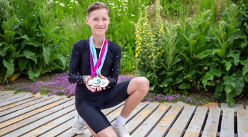 Žák ZŠ Pod Vinohrady Matěj Mahdal slaví titul juniorského mistra Evropy