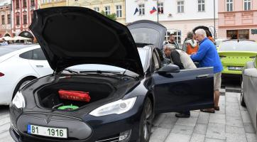Sraz elektromobilů na Valašsku se konal už pošesté