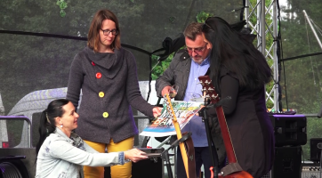 Nový kalendář Otrokovic na rok 2024 byl pokřtěn